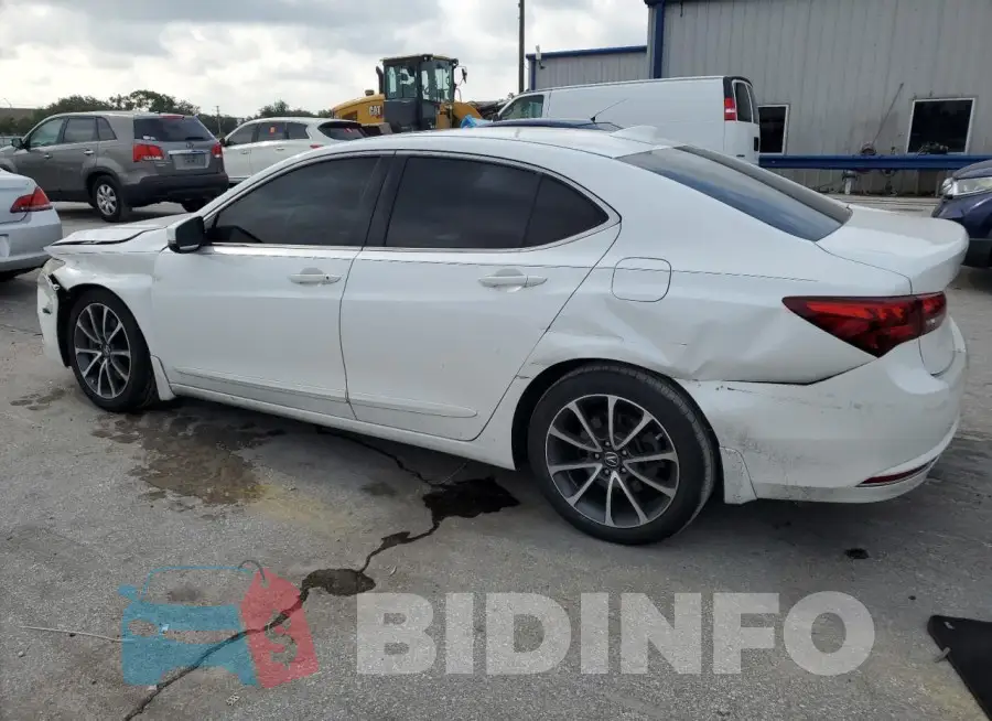 19UUB2F37FA020842 Photo# 2