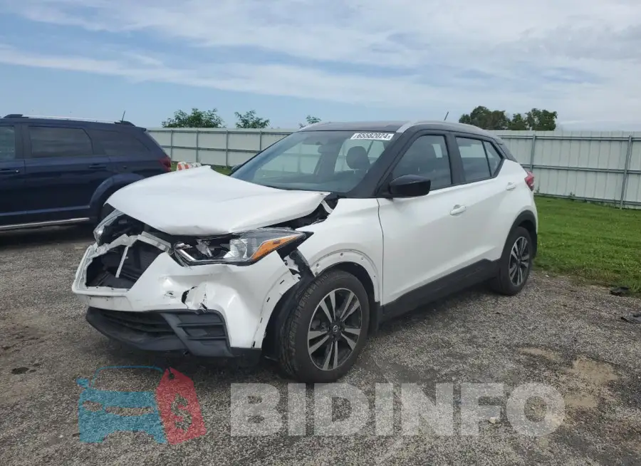 3N1CP5CU6JL536902 Photo# 1