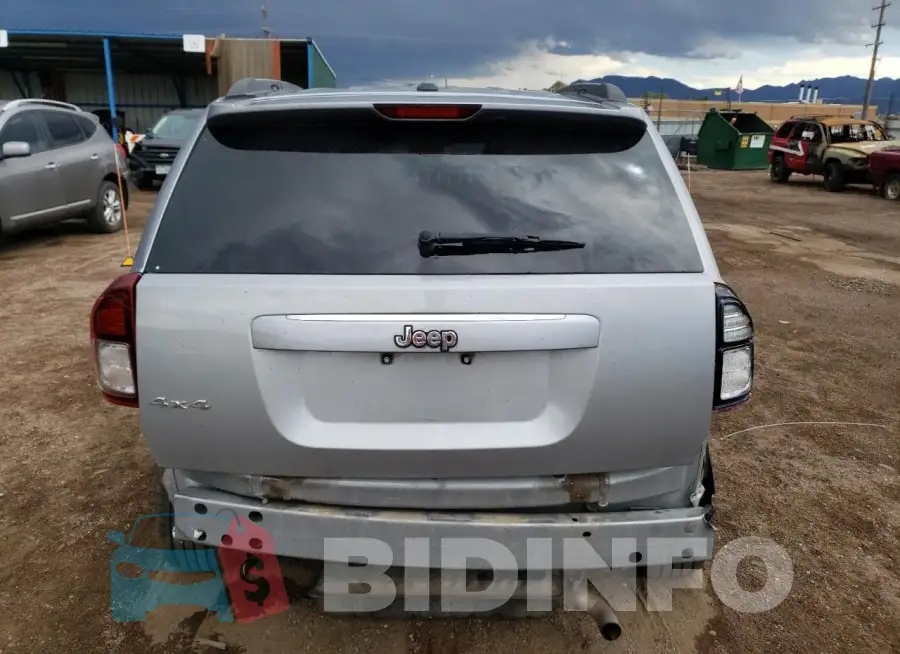 1C4NJDBB6GD780226 Photo# 6