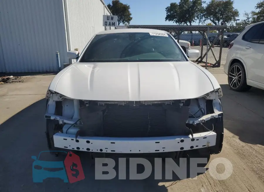 2C3CDXCT5FH889502 Photo# 5
