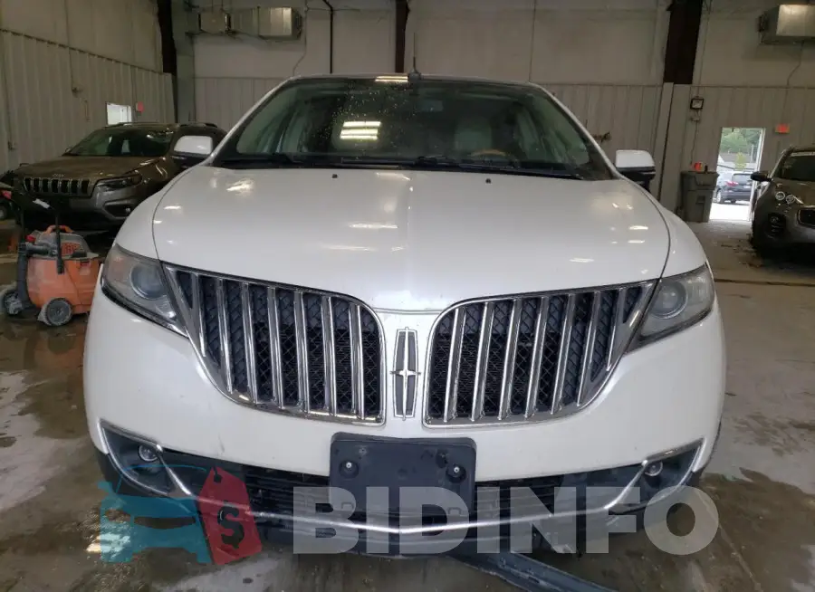 2LMDJ8JK3FBL22247 Photo# 5