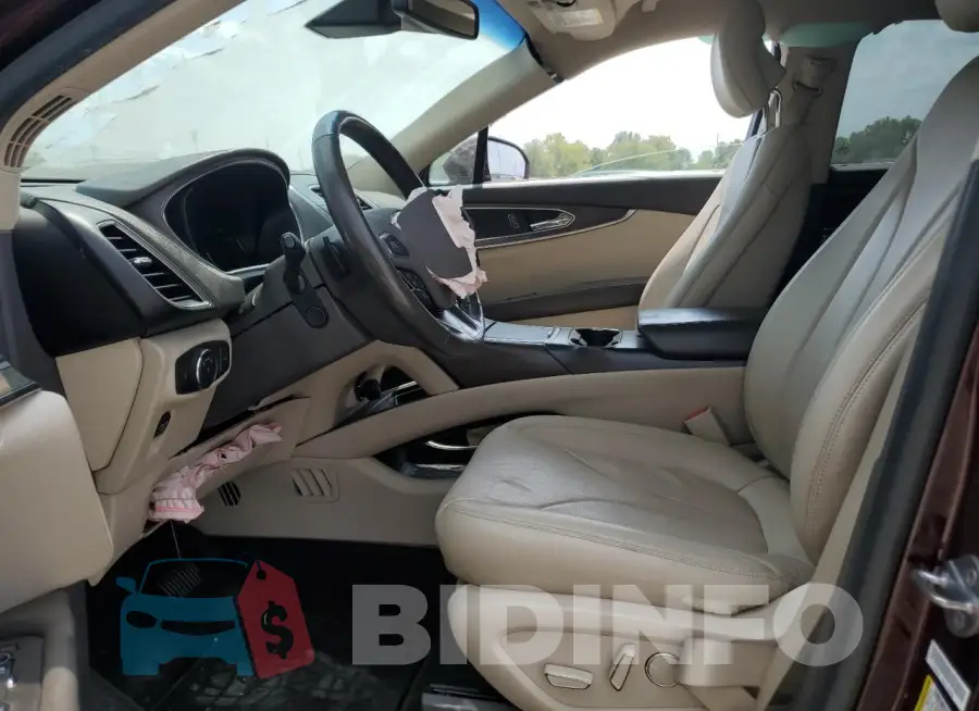 2LMPJ8LP4JBL30226 Photo# 7