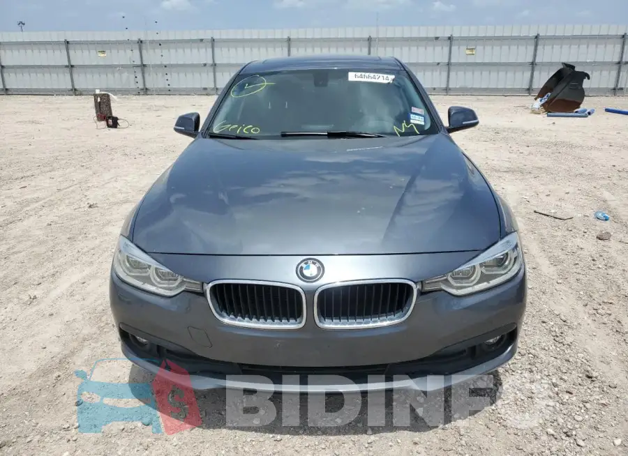 WBA8E1G52JNU91801 Photo# 5