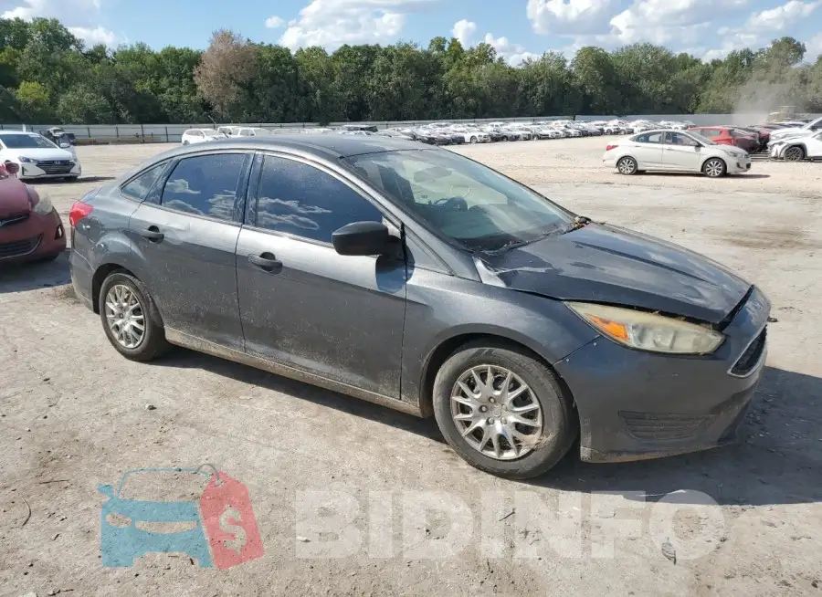 1FADP3E24GL305752 Photo# 4