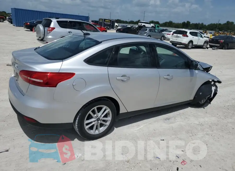 1FADP3F20JL227279 Photo# 3