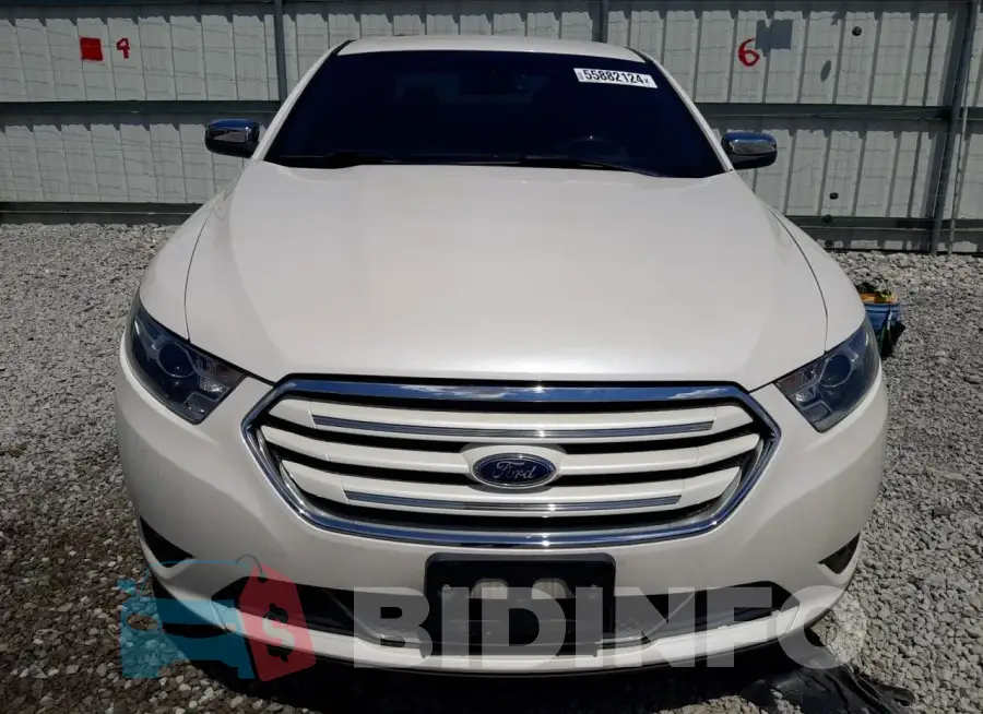 1FAHP2F82JG109744 Photo# 5