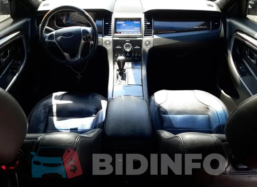 1FAHP2F82JG109744 Photo# 8