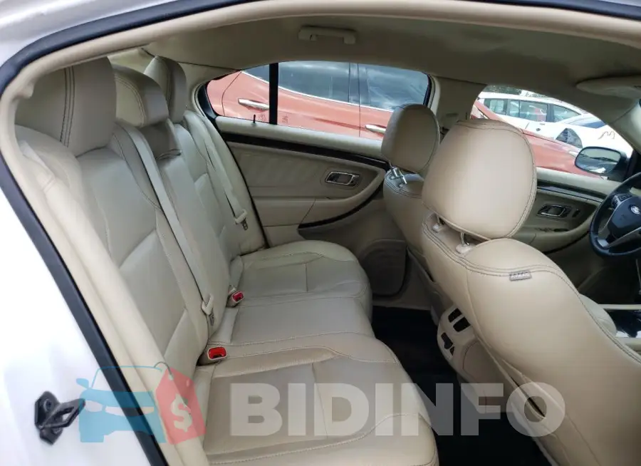 1FAHP2J82FG116739 Photo# 10