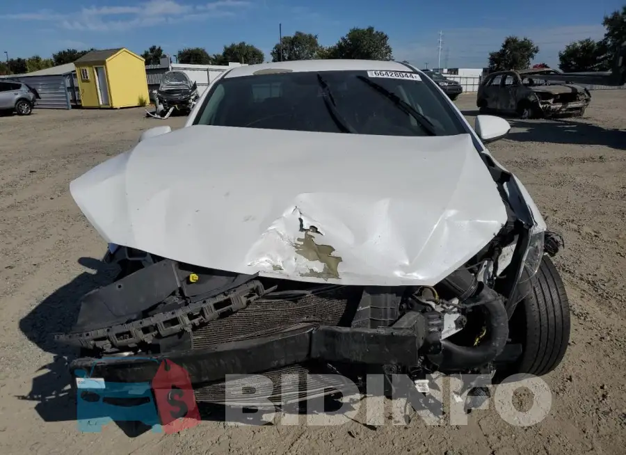 5NPD84LF5JH257452 Photo# 5