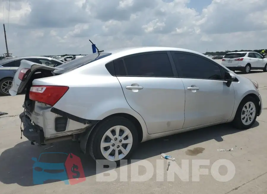 KNADM4A31G6611794 Photo# 3