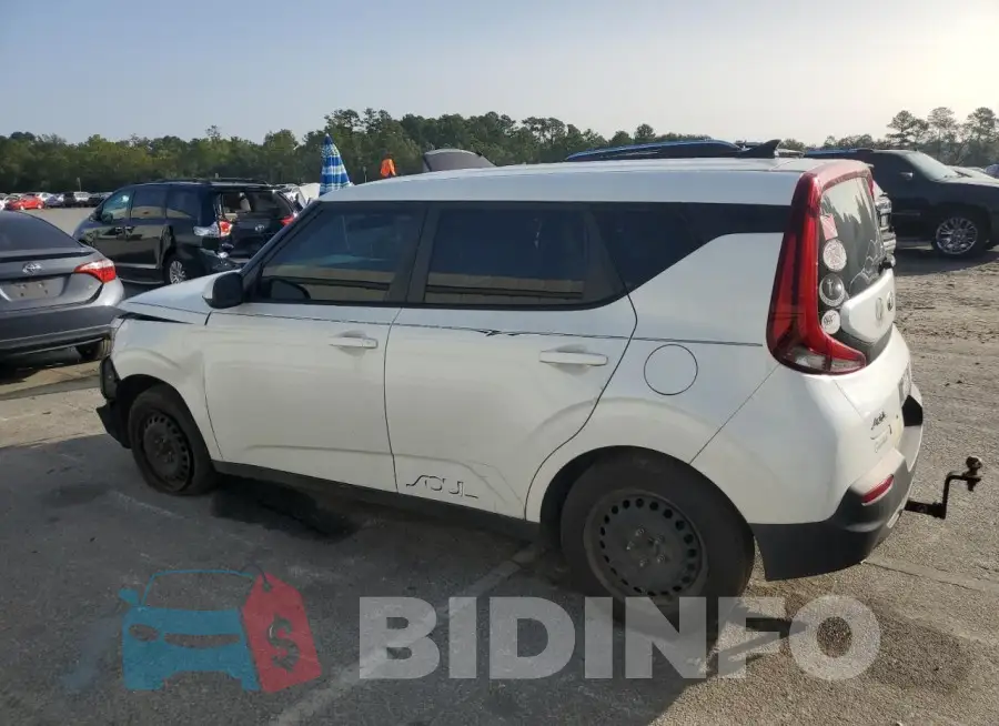 KNDJ23AU2L7004371 Photo# 2