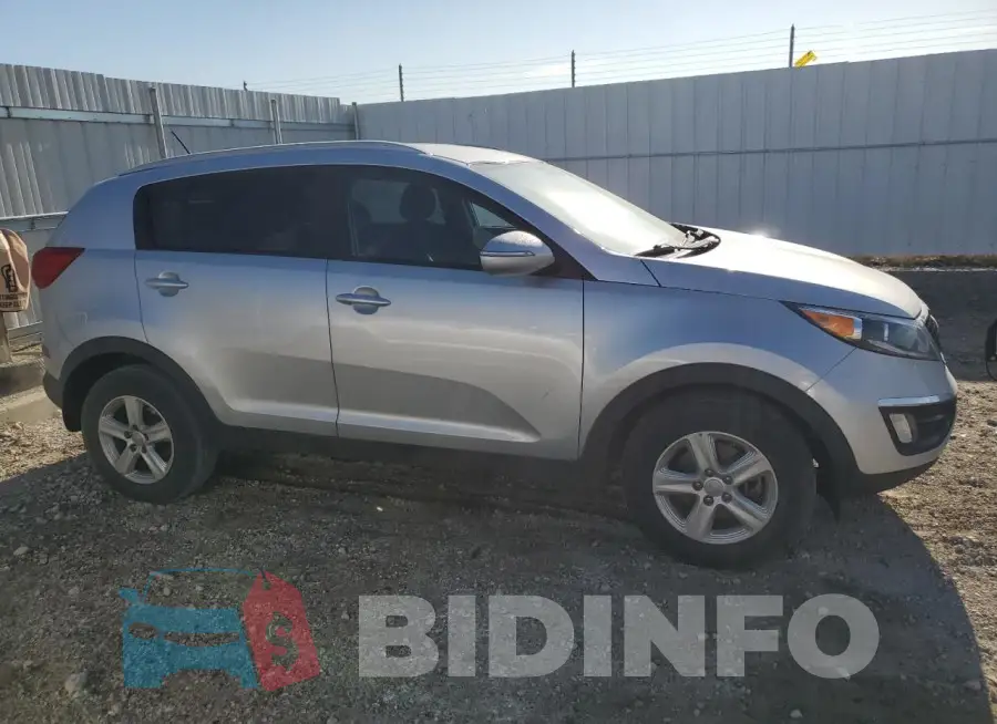 KNDPB3AC8F7791073 Photo# 4