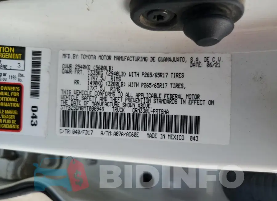 3TYBZ5DN8MT000949 Photo# 12