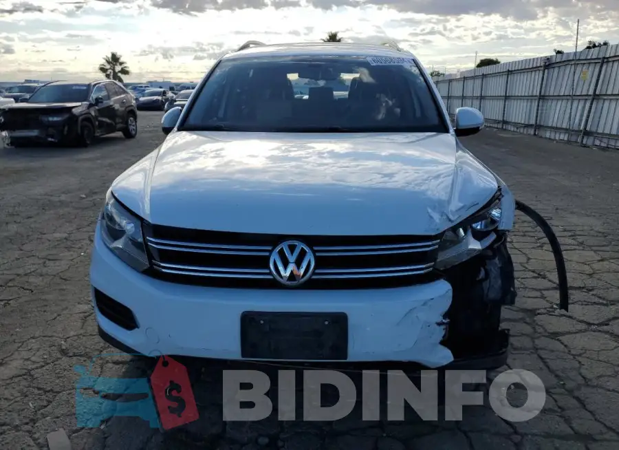 WVGAV7AX7GW600771 Photo# 5
