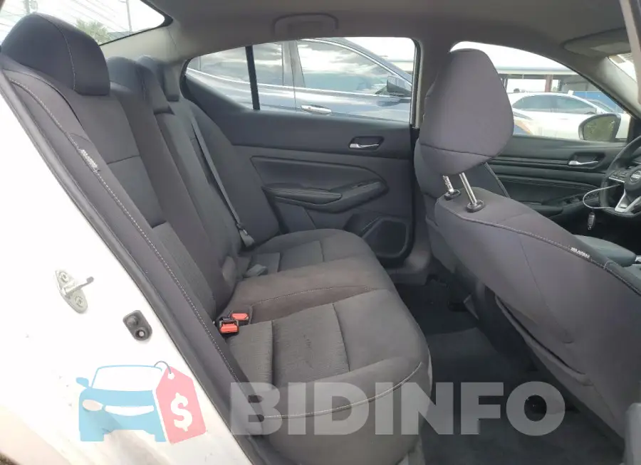 1N4BL4BV3LN313217 Photo# 10