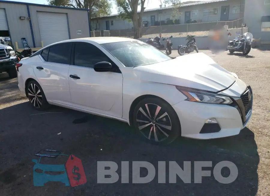 1N4BL4CV5NN342025 Photo# 4
