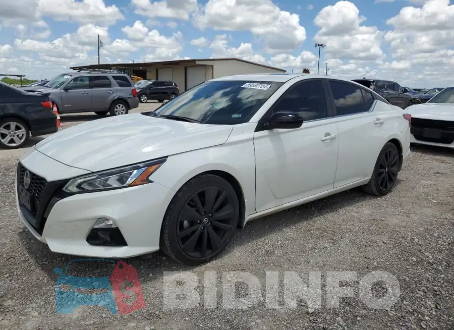 1N4BL4CV9NN360107 Photo# 1