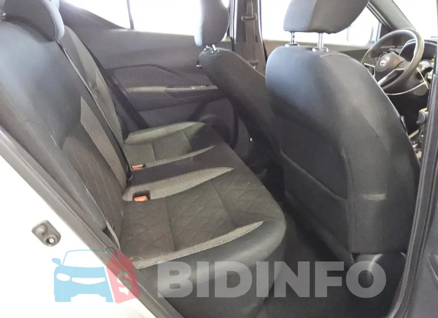 3N1CP5CU4JL517989 Photo# 10