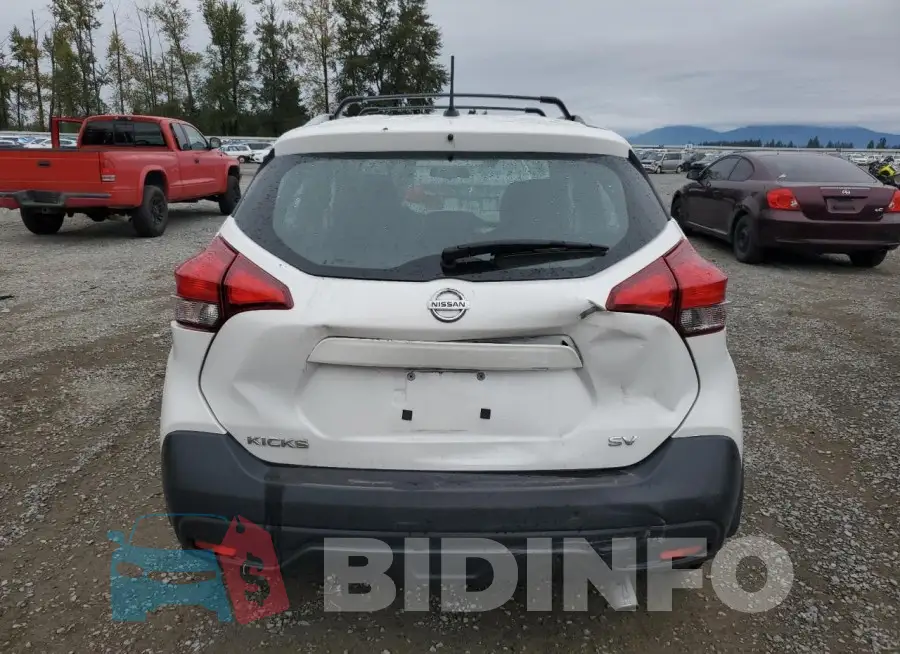 3N1CP5CU8JL519342 Photo# 6