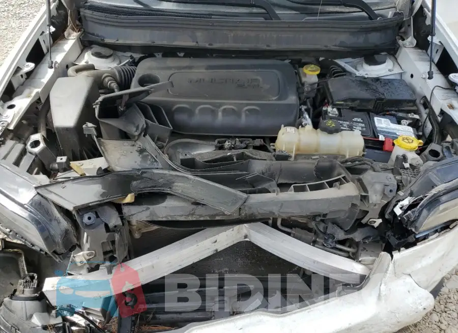 1C4PJLCBXKD297705 Photo# 12