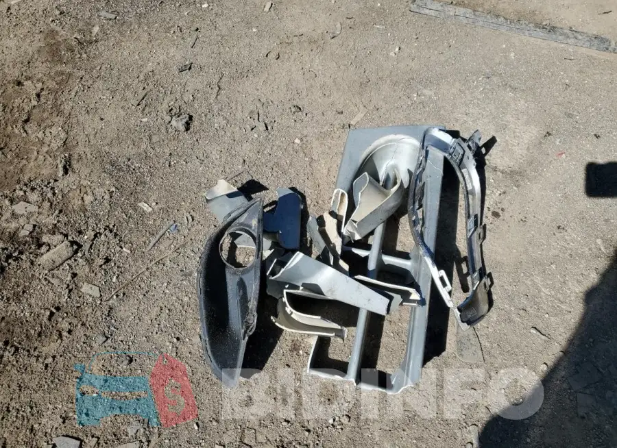 2C4RC1FG3LR129868 Photo# 13