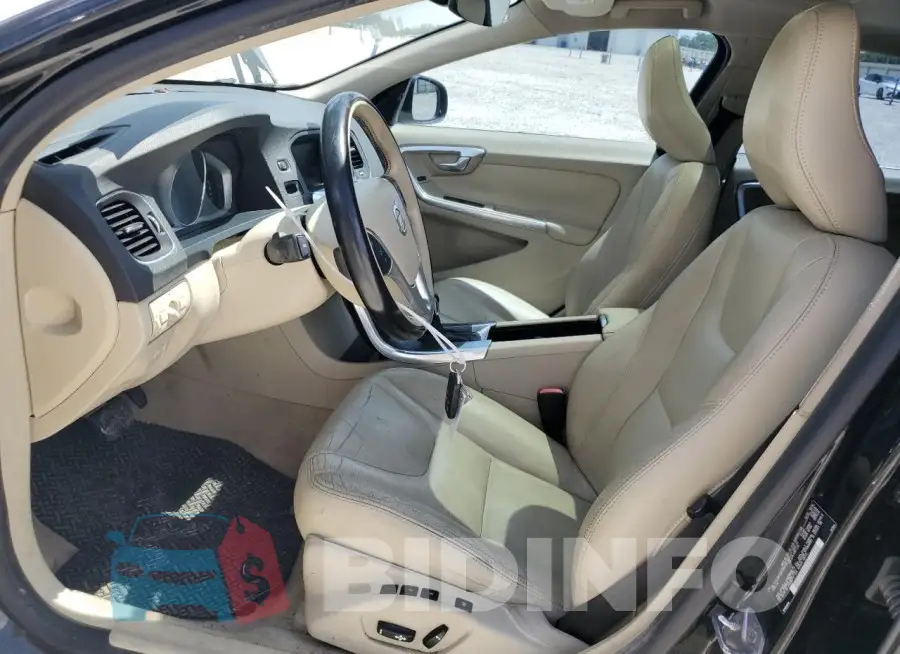 YV140MFK6F1350702 Photo# 7