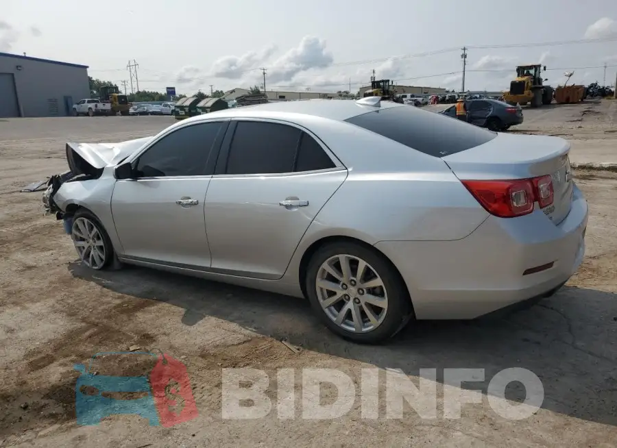1G11E5SA5GF158214 Photo# 2