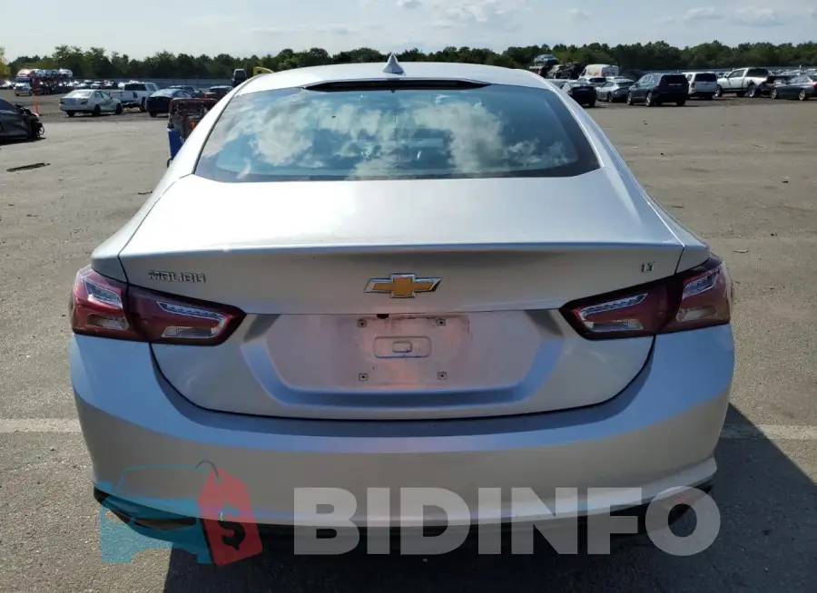 1G1ZD5ST9LF015865 Photo# 6
