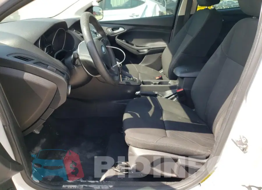 1FADP3F2XHL347567 Photo# 7