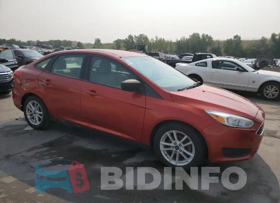 1FADP3F2XJL255199 Photo# 4