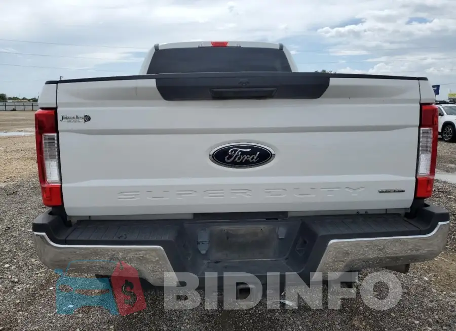 1FT7W2B60JEB72494 Photo# 6