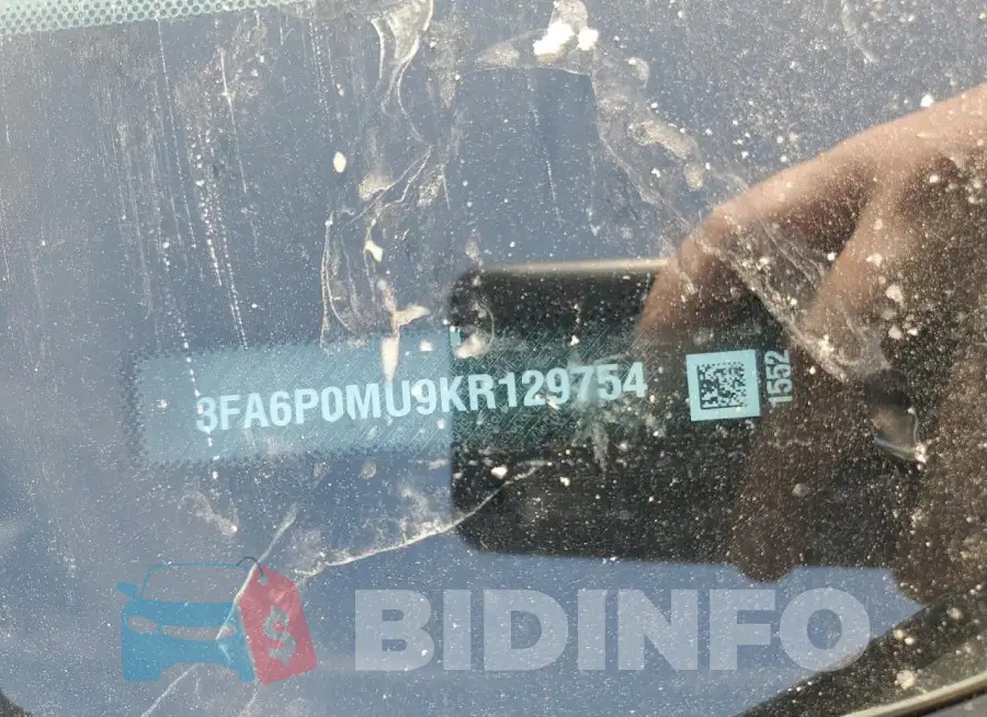 3FA6P0MU9KR129754 Photo# 12