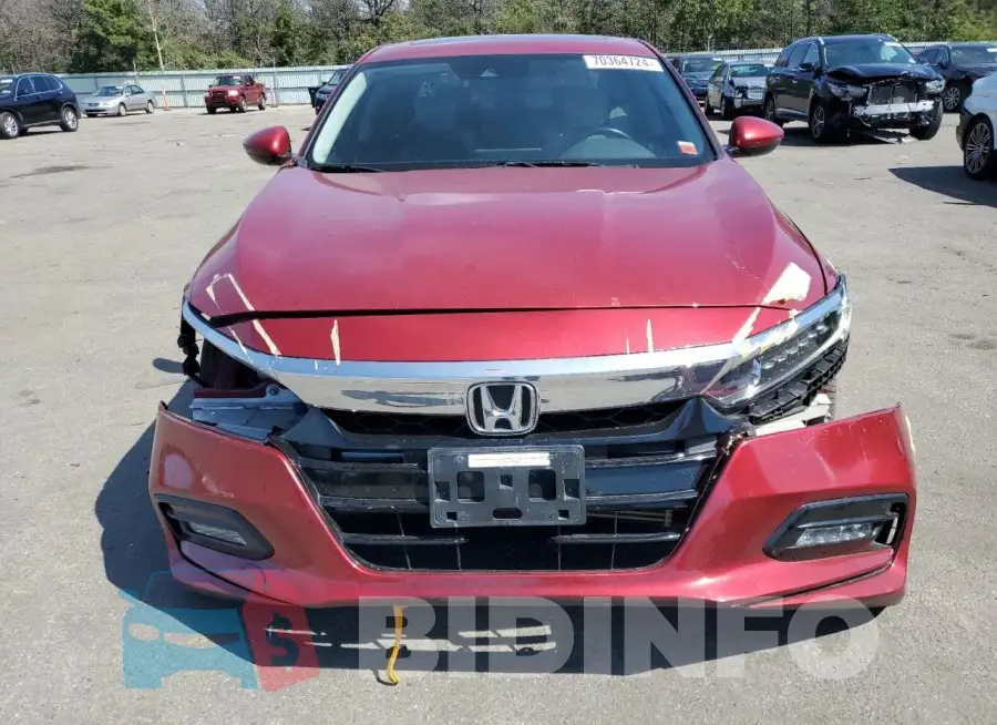 1HGCV1F53JA011384 Photo# 5