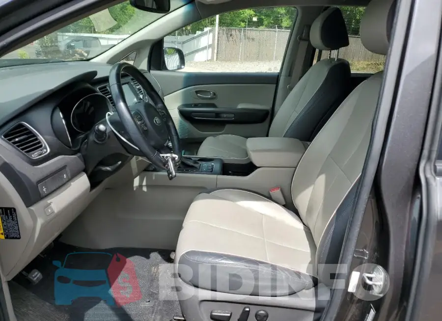 KNDMB5C1XJ6379794 Photo# 7