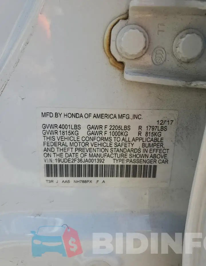 19UDE2F36JA001392 Photo# 12