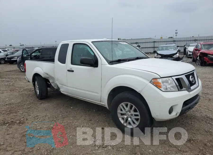 1N6BD0CT7HN737873 Photo# 4