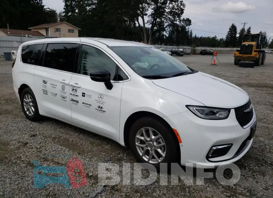2C4RC1BG9RR110885 Photo# 4