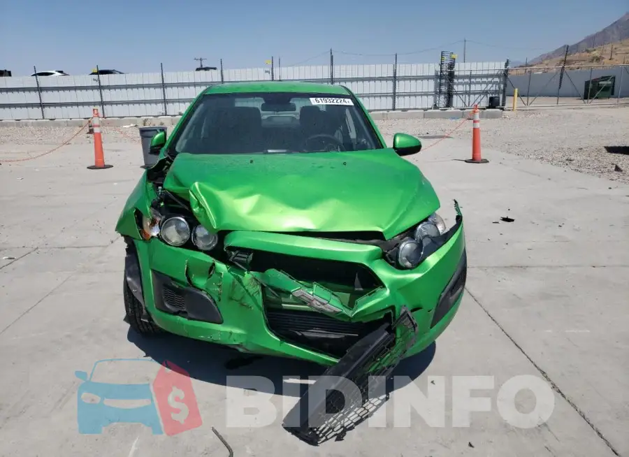 1G1JC5SB2F4140472 Photo# 5