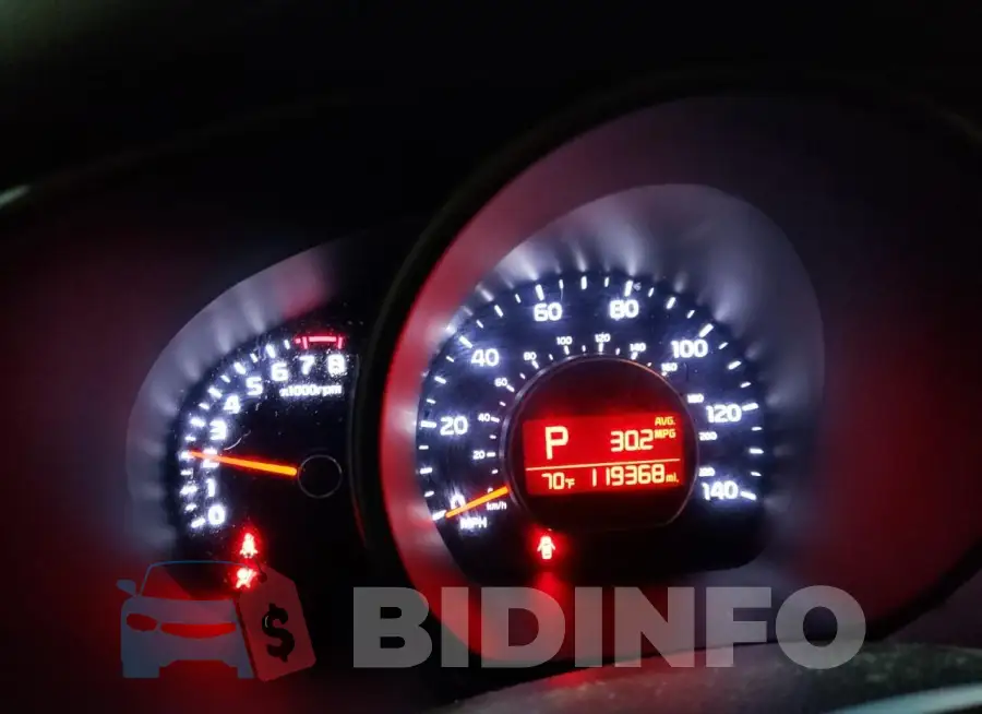 KNDJN2A28G7325997 Photo# 9