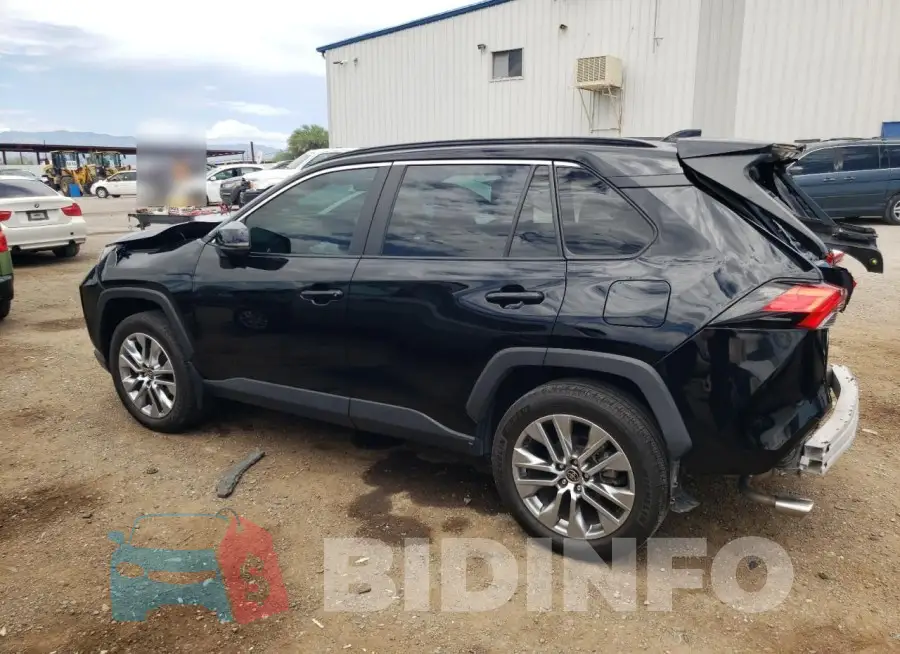 2T3A1RFV6NC306486 Photo# 2