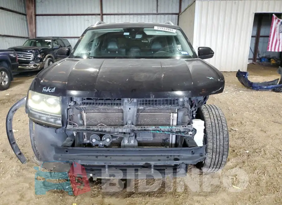 1V2DR2CAXJC540672 Photo# 5