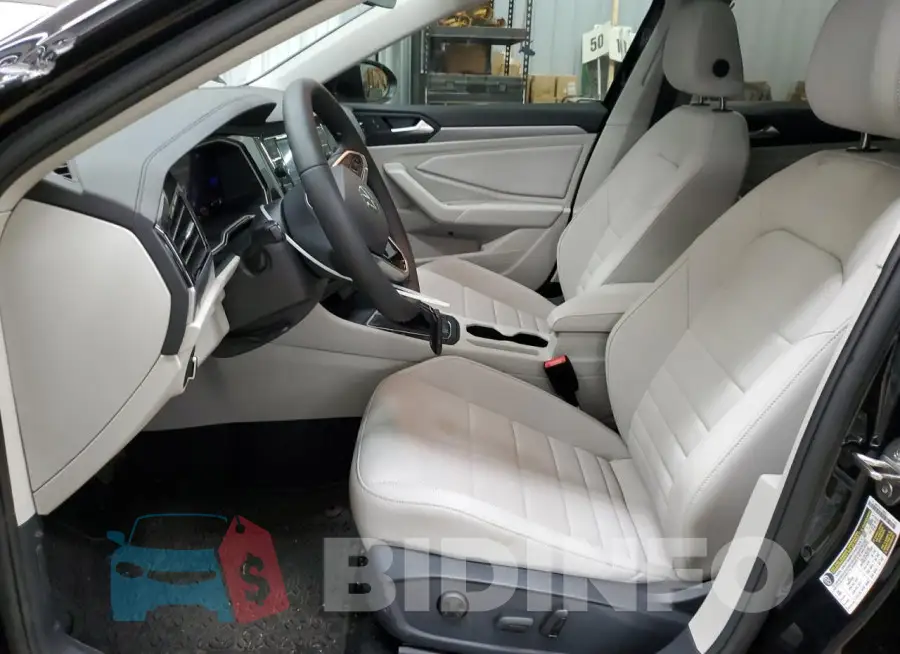 3VW7M7BU4RM052041 Photo# 7