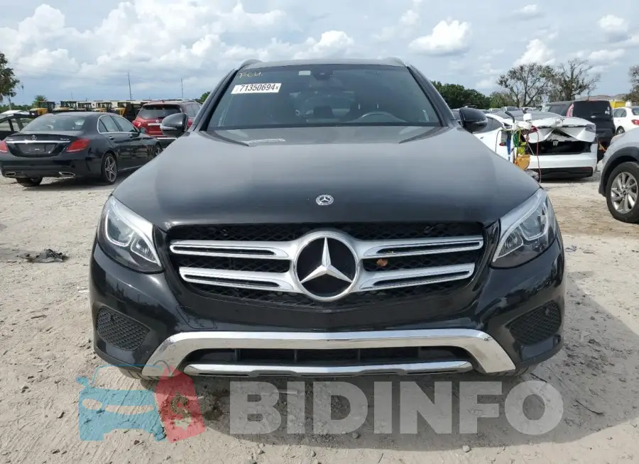 WDC0G4JB3KF571785 Photo# 5
