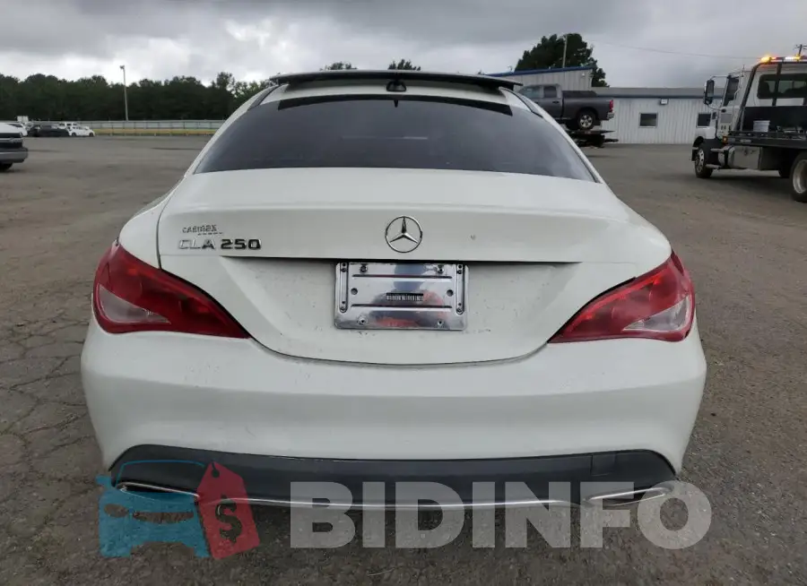 WDDSJ4EB0JN537811 Photo# 6