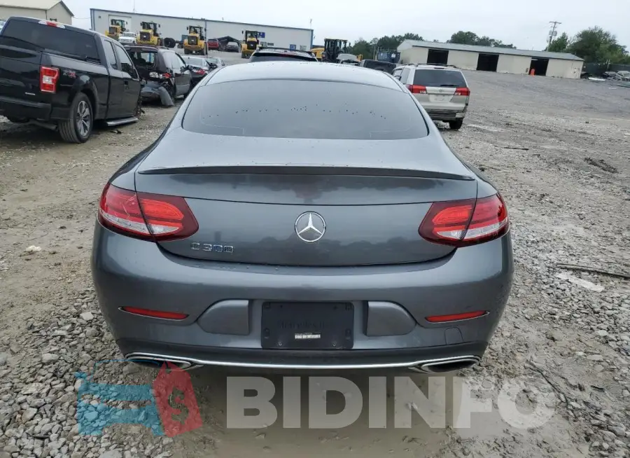 WDDWJ8DB0KF929628 Photo# 6