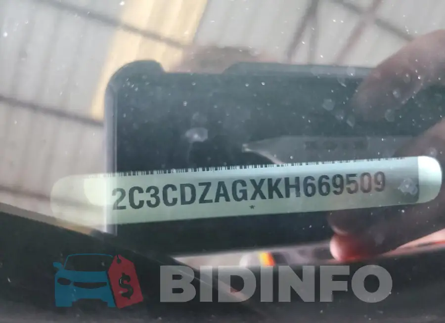 2C3CDZAGXKH669509 Photo# 12