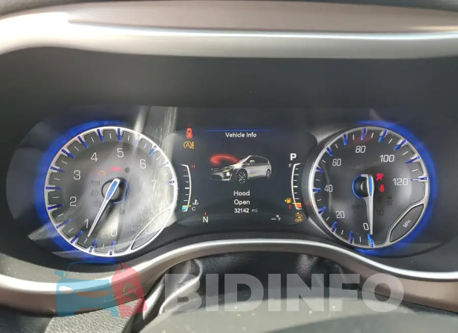 2C4RC1BG2JR150049 Photo# 9