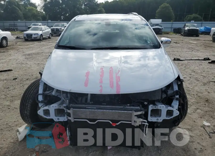 2C4RC1GG8LR109307 Photo# 5