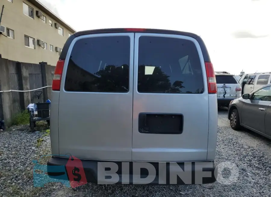 1GAZGNFG2J1335446 Photo# 6