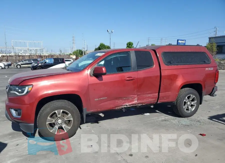 1GCHTCE33F1144384 Photo# 1